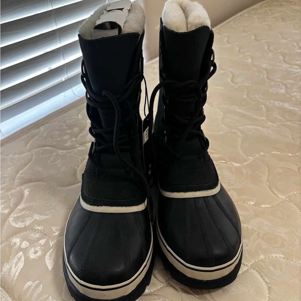 Sorel Black Lace Up Boots